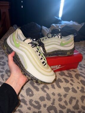 Nike White & Light Green Air Max 97 Sneakers